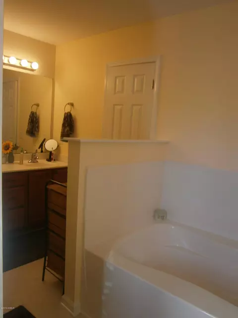102 Swingbridge Dr, Stella, NC 28582 photo 3