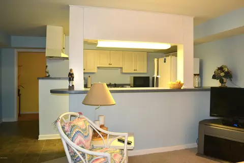 136 Salter Path Rd, Pine Knoll Shores, NC 28512 photo 4