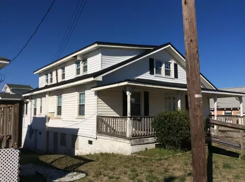 109 Boardwalk Dr E, Atlantic Beach, NC 28512 photo 32