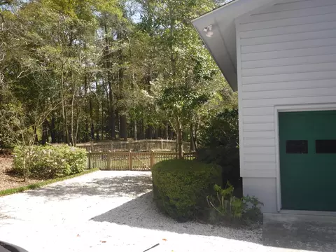 149 Oakleaf Dr, Pine Knoll Shores, NC 28512 photo 8