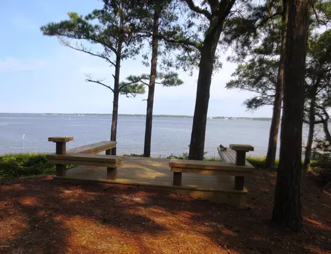 113 Willow Rd, Pine Knoll Shores, NC 28512 photo 34