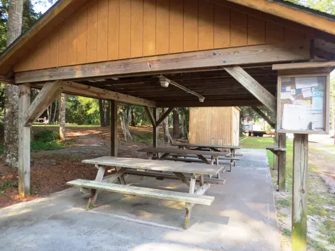 113 Willow Rd, Pine Knoll Shores, NC 28512 photo 21