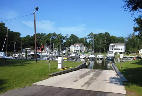 113 Willow Rd, Pine Knoll Shores, NC 28512 photo 18