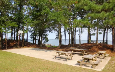 113 Willow Rd, Pine Knoll Shores, NC 28512 photo 31