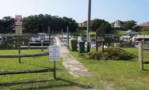 113 Willow Rd, Pine Knoll Shores, NC 28512 photo 38