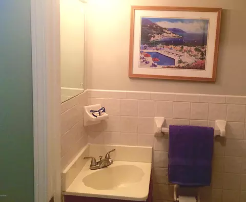 113 Willow Rd, Pine Knoll Shores, NC 28512 photo 17