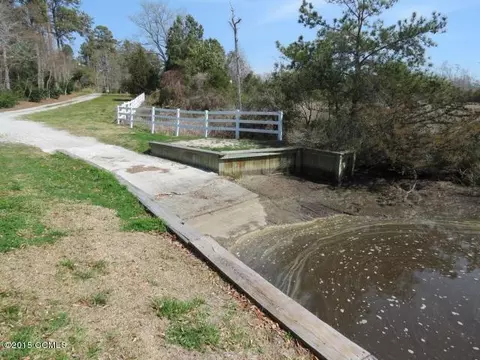 267 White Oak Bluff Rd, Stella, NC 28582 photo 27
