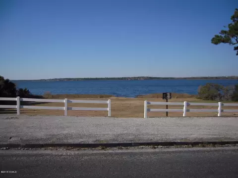 335 Red Oak Dr, Stella, NC 28582 photo 3