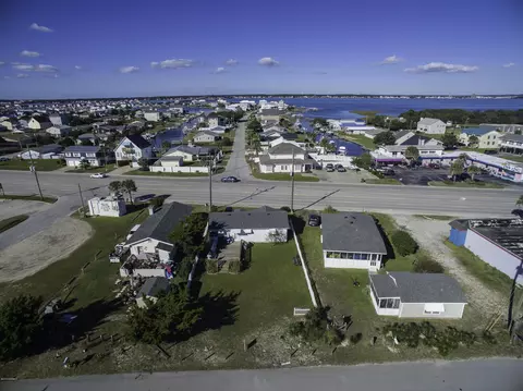 304 Fort Macon Rd E, Atlantic Beach, NC 28512 photo 4