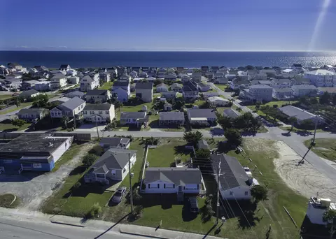304 Fort Macon Rd E, Atlantic Beach, NC 28512 photo 3