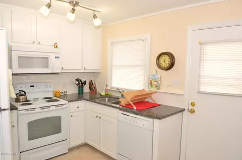 211 E Terminal Blvd, Atlantic Beach, NC 28512 photo 6