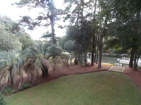121 Cedar Rd, Pine Knoll Shores, NC 28512 photo 9