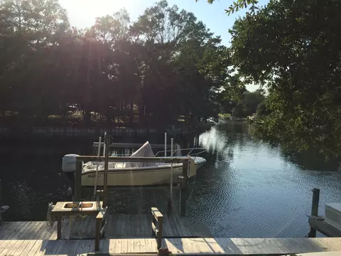 121 Cedar Rd, Pine Knoll Shores, NC 28512 photo 4