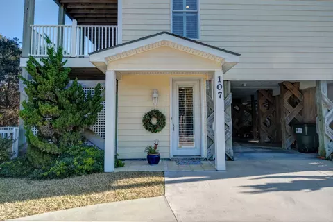 107 Hoffman Beach Rd, Salter Path, NC 28575 photo 2