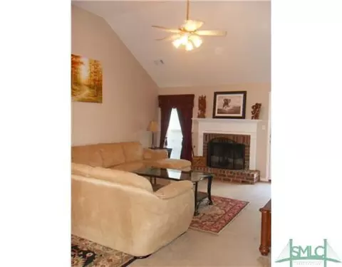 228 Standing Pines Cir, Pooler, GA 31322 photo 3