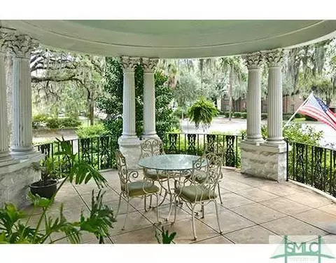 920 E Victory Dr, Savannah, GA 31405 photo 2