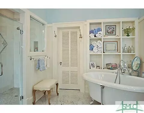 920 E Victory Dr, Savannah, GA 31405 photo 17
