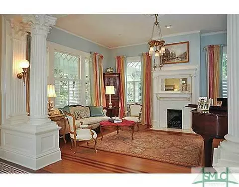 920 E Victory Dr, Savannah, GA 31405 photo 3