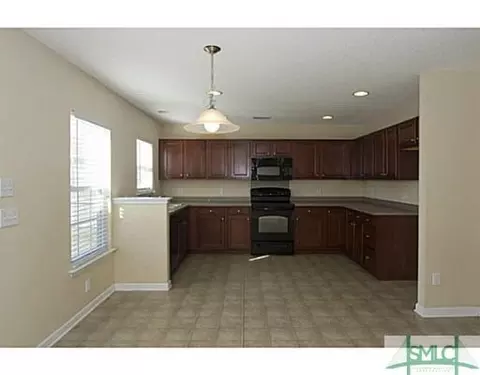 348 Winchester Dr, Pooler, GA 31322 photo 6