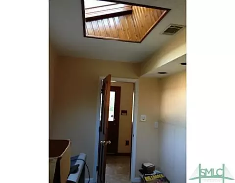 2425 Dolphin Dr, Savannah, GA 31406 photo 13