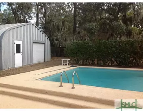 2425 Dolphin Dr, Savannah, GA 31406 photo 17