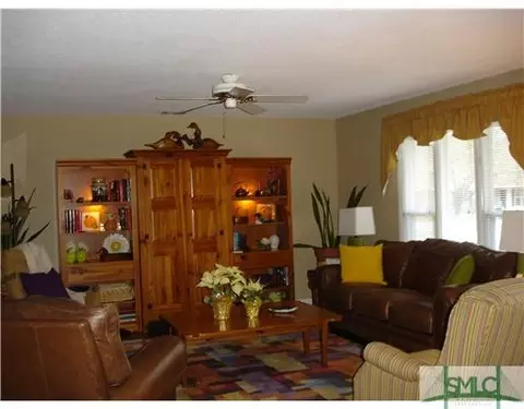 412 Durden Dr, Pooler, GA 31322 photo 3