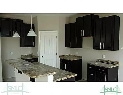 214 Lakepointe Dr, Pooler, GA 31322 photo 5