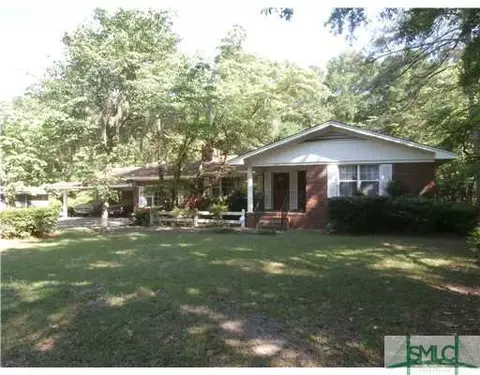 105 Lake Dr, Springfield, GA 31329 photo 2