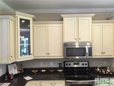 18 Gresham Ln, Savannah, GA 31405 photo 12
