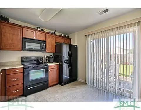 147 Lakepointe Dr, Pooler, GA 31322 photo 7