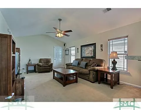 147 Lakepointe Dr, Pooler, GA 31322 photo 3