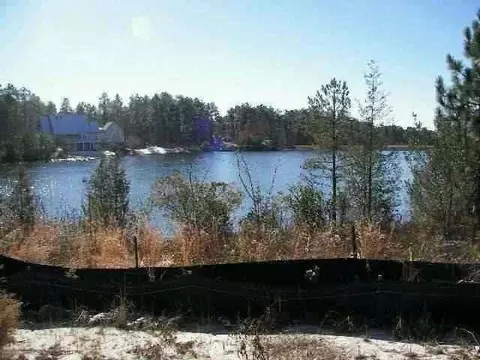 75 Woodenbridge Ln, Pinehurst, NC 28374 photo 2