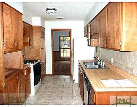 100 Elizabeth Rd, Allenhurst, GA 31301 photo 2