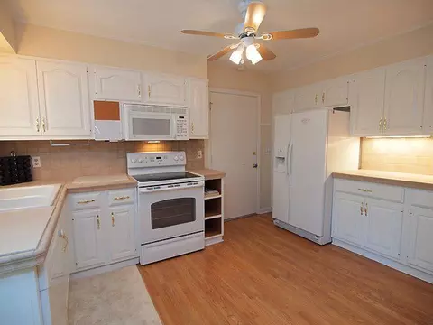125 Merion Cir, Pinehurst, NC 28374 photo 4