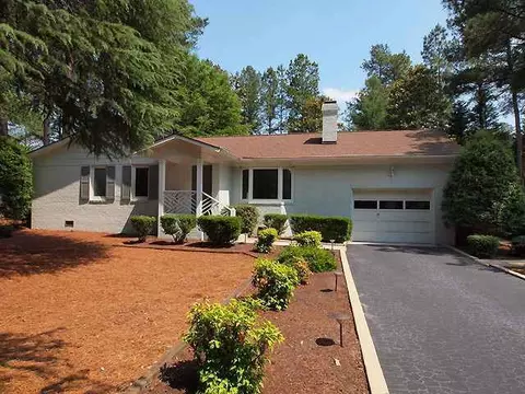 125 Merion Cir, Pinehurst, NC 28374 photo 1