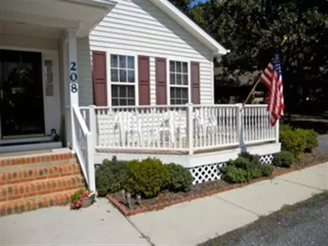 208 Firetree Ln, West End, NC 27376 photo 3