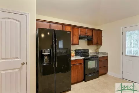 138 Knotty Pine Cir, Springfield, GA 31329 photo 9