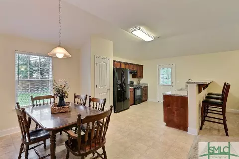 138 Knotty Pine Cir, Springfield, GA 31329 photo 10