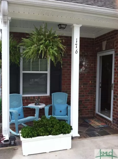 176 Regency Cir, Pooler, GA 31322 photo 2