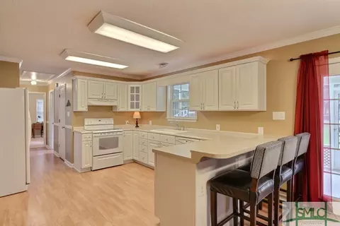 102 Holly Cir, Guyton, GA 31312 photo 8