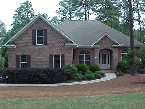 255 Pinyon Cir, Pinehurst, NC 28374 photo 1