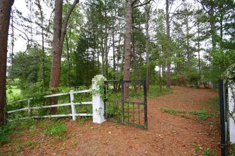 60 Burning Tree Rd, Pinehurst, NC 28374 photo 4