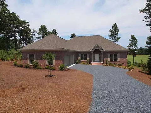 33 Granger Dr, Pinehurst, NC 28374 photo 1