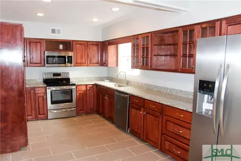 637 E 60th St, Savannah, GA 31405 photo 10