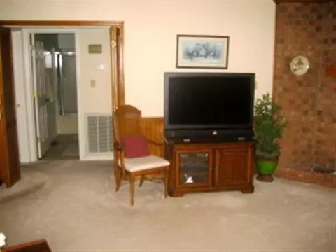 118 E Shenandoah Rd, West End, NC 27376 photo 4