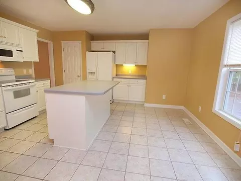 235 S Diamondhead Dr, Pinehurst, NC 28374 photo 9