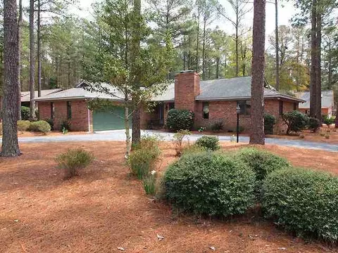 180 Pinyon Cir, Pinehurst, NC 28374 photo 1