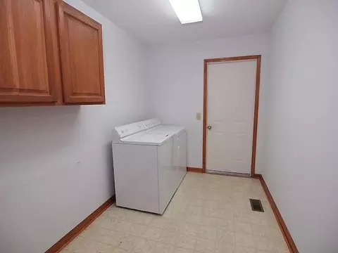 258 Firetree Ln, West End, NC 27376 photo 9