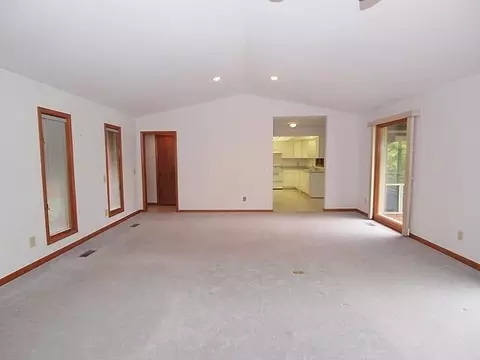 258 Firetree Ln, West End, NC 27376 photo 5