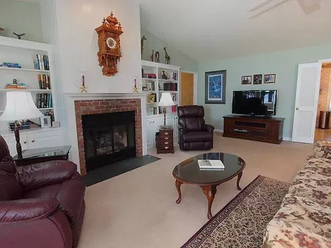 181 Firetree Ln, West End, NC 27376 photo 4